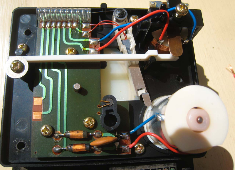 Illustration for article titled 1982 Datsun Voice Warning Box Used Tiny Phonograph Record, Just Like Moon Base Robots